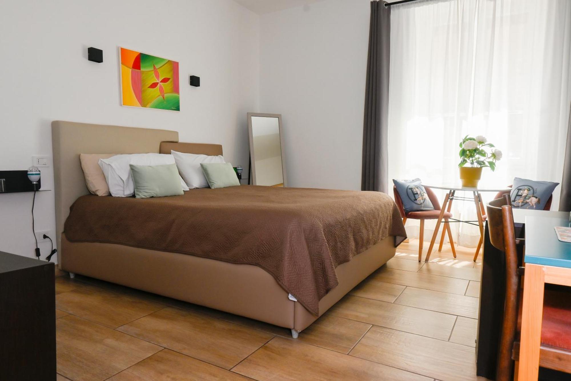 Zeta Rooms Caserta Buitenkant foto
