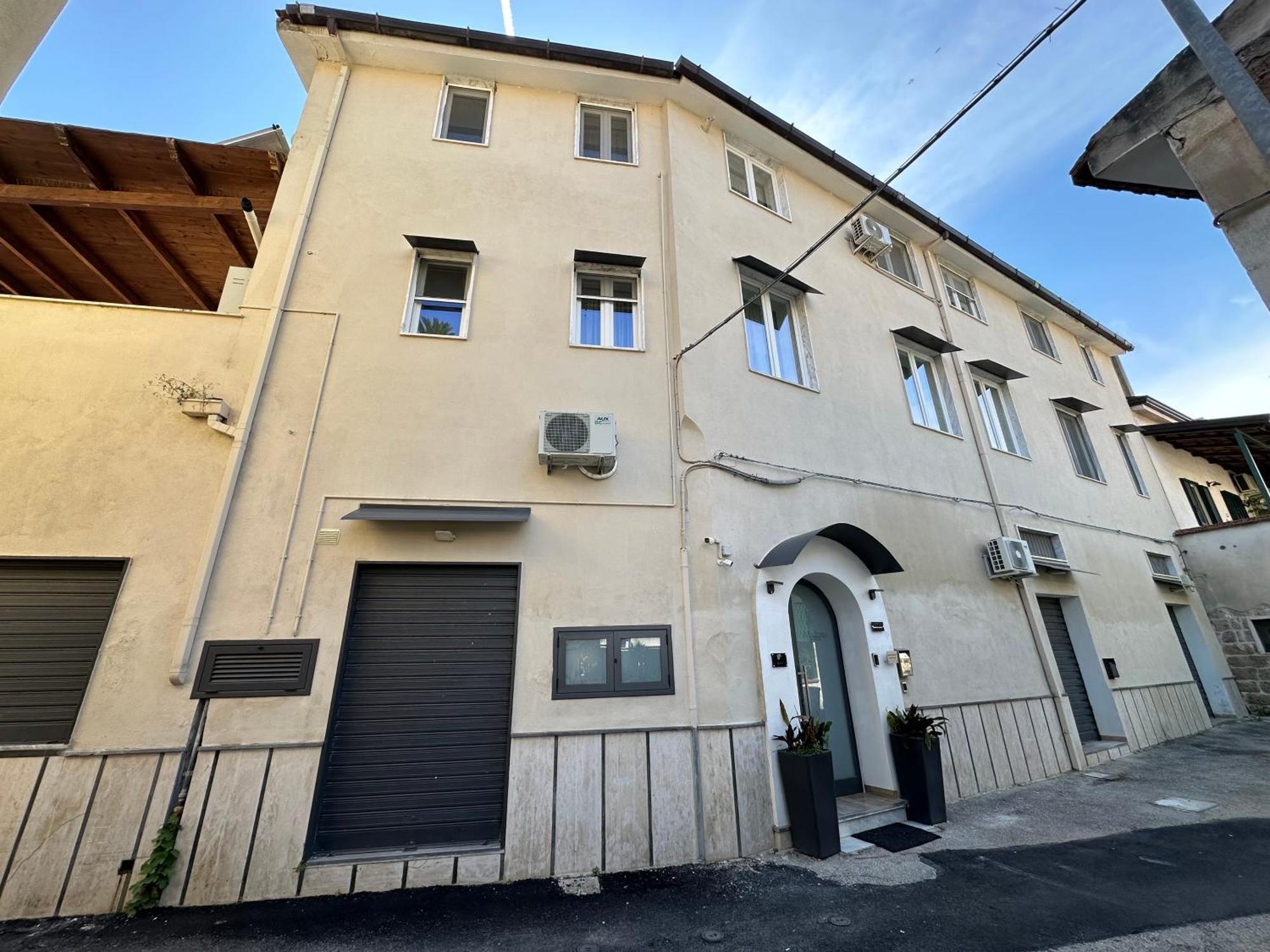 Zeta Rooms Caserta Buitenkant foto